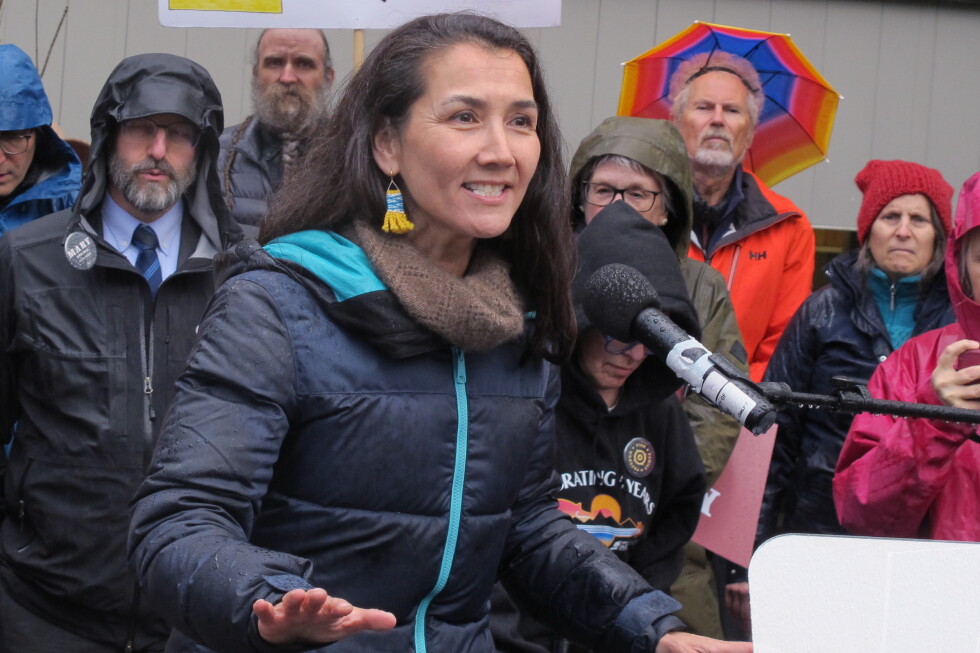 Two Dan Sullivans and Mary Peltola Advance in Alaska's US Senate Primary